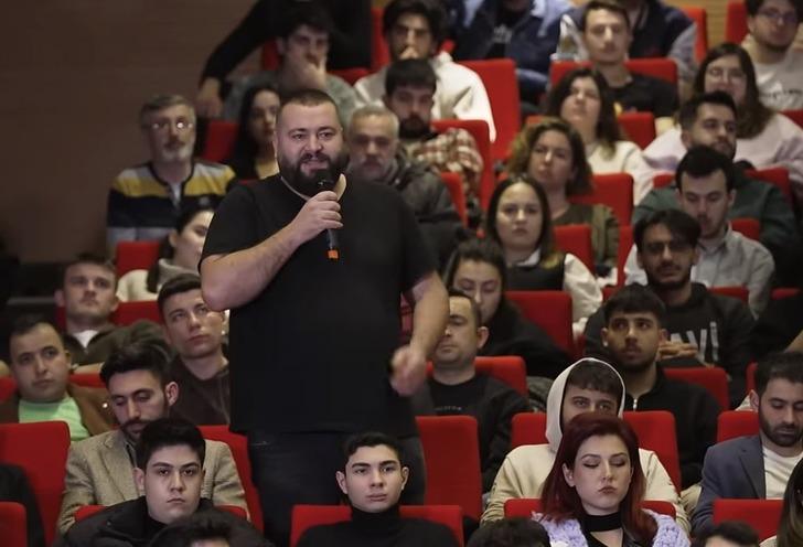 Çalışanına 'keltoş' diyen seyirciye sert tepki gösterdi! İmamoğlu: Öyle kabadayı laflar etme bana G1