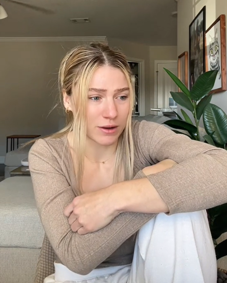 Amerikalı genç kız gözyaşları içinde anlattı! Sosyal medyayı ikiye böldü: 'Yemeğe param yetmediği için yemek yemeyi kestim'  G5