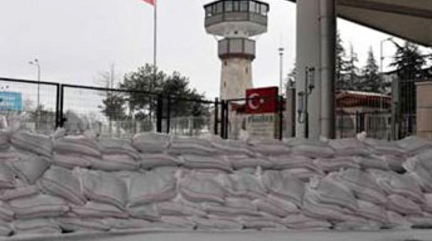 Bulgaristan&rsquo;la ulaşım durdu