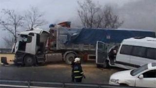 Gümüşova'da 20 araçlık kaza