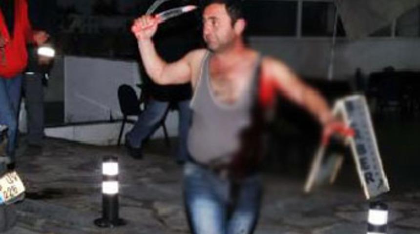 Emniyet &ouml;n&uuml;nde kendini doğradı