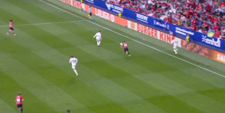 Real Madrid'de Arda Güler'in orta sahadan çektiği şut direğe takıldı! İspanya'da o anlar gündeme oturdu... G1