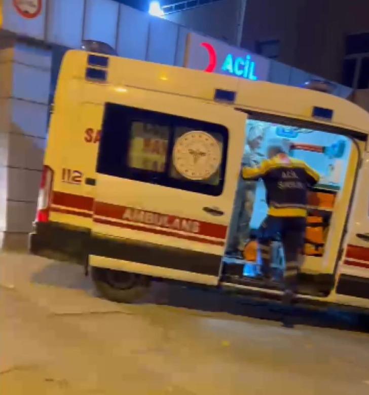 Avcılar'daki devlet hastanesinde 'izole hasta' alarmı! Zehirlenmeler yaşanınca acil servis boşaltıldı, görevliler özel kıyafetler giydi G5