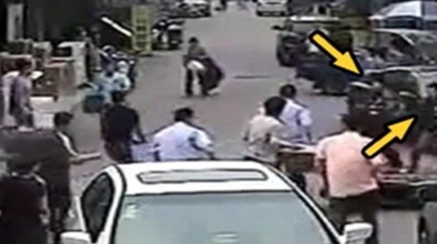 Kapkaççıları linç ettiler