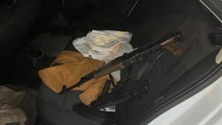 Polis 'dur' dedi, kovalamaca başladı... Otomobilden uzun namlulu silahlar çıktı