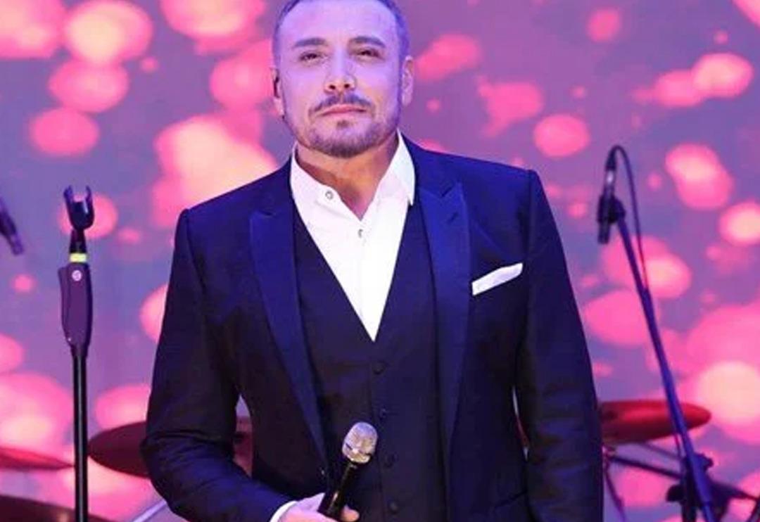 Cenk Eren y&uuml;z&uuml;n&uuml; gerdirdi! G&ouml;renler tanıyamadı, Cenk Eren son haliyle dile d&uuml;ş&uuml;nce...