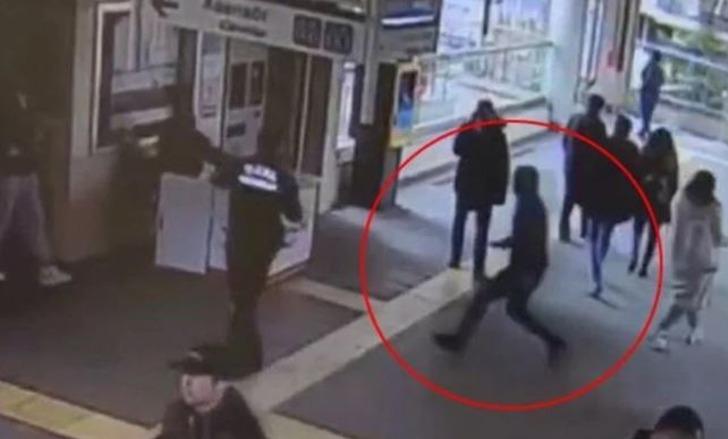 Yüzüne 40 dikiş atıldı, dehşet anlarını anlattı! Marmaray'daki kadın görevliye bıçaklı saldırı...2 yıldır peşini bırakmıyormuş: 'Defalarca şikayetçi oldum ama...' G1