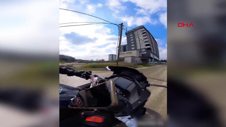 Motosikletiyle seyir halindeydi! Bu sırada görenleri şaşırtan bir olay yaşandı, ölümden döndü G1
