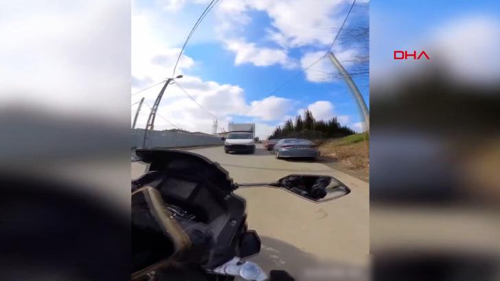 Motosikletiyle seyir halindeydi! Bu sırada görenleri şaşırtan bir olay yaşandı, ölümden döndü G4