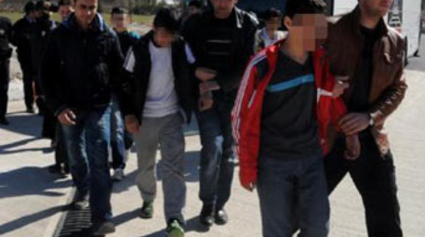 4 ilk&ouml;ğretim &ouml;ğrencisi PKK'ya katılacaktı!