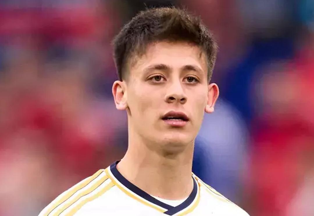 İspanya'da manşetleri s&uuml;sleyen Arda G&uuml;ler i&ccedil;in olay yaratan iddia! ''Krize hazır olalım''