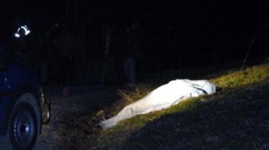 Kızını ka&ccedil;ıran gen&ccedil; ile babasını &ouml;ld&uuml;rd&uuml;!