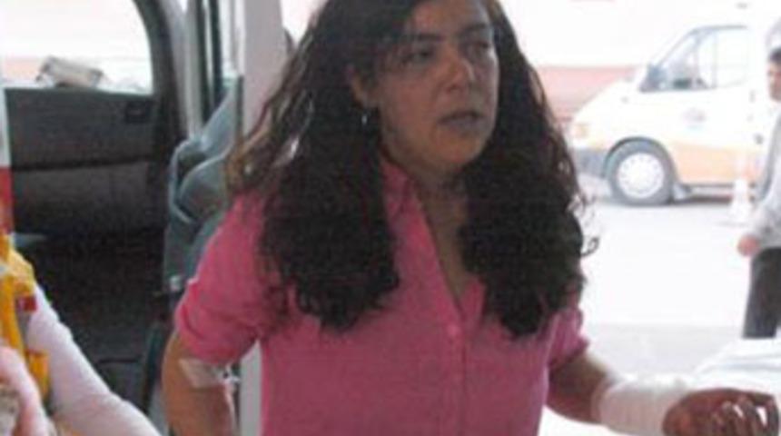 Kocasını parkta bir kadınla yakalayınca...