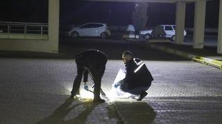 Uşak'ta hastanenin otoparkında av tüfeğiyle vurulan kişi ağır yaralandı