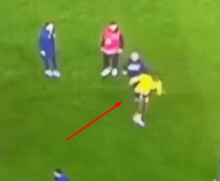 Fenerbahçe maçı sonrası canlı yayında isyan etti! Batuhan Karadeniz 'Ben Trabzonluyum' diyerek çağrı yaptı: Bu Trabzonspor'u küme düşürsünler! G2