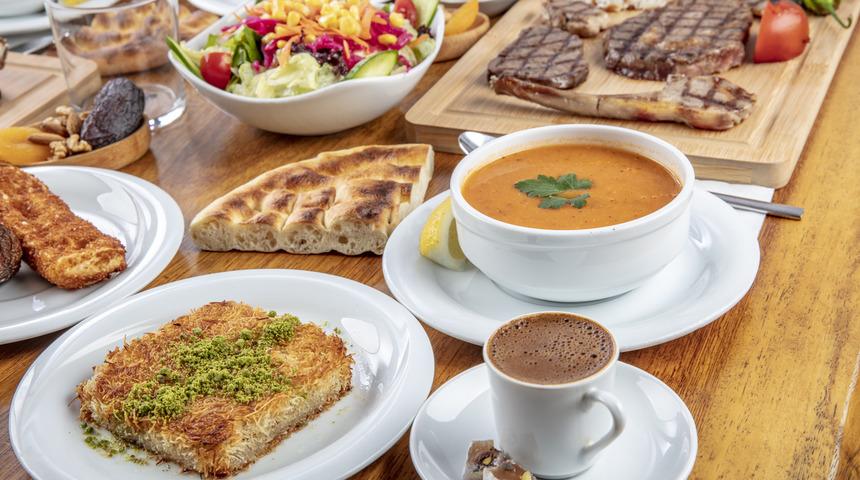 'Bugün iftara ne pişirsem?' diyenlere muhteşem tarifler! Ramazan'ın 8. günü iftar menüsü
