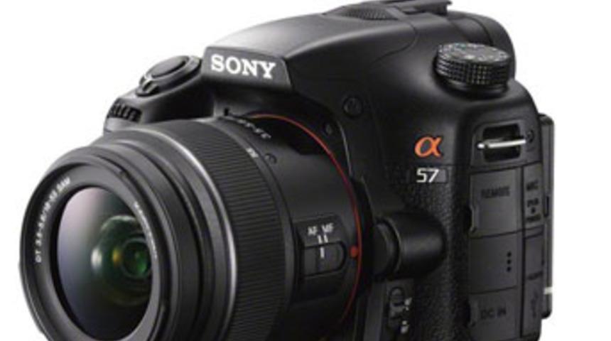 Sony A57 DSLR modelini tanıttı!