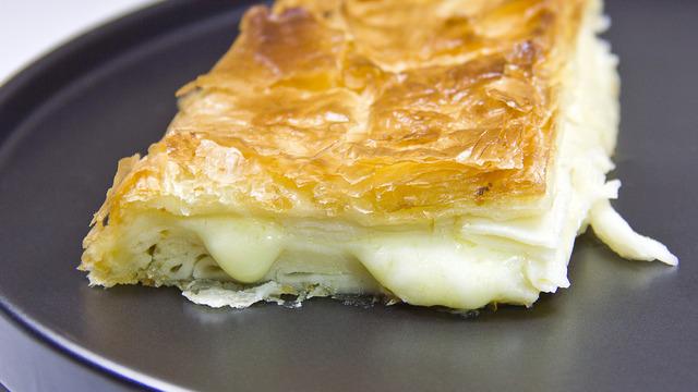 Sahur için pratik su böreği tarifi: Sahurda pratik su böreği nasıl yapılır?