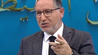 Prof. Dr. Mustafa Karataş'a gelen ilginç sorular bitmiyor! Eşim üzerime 2 tane gacı getirdi...