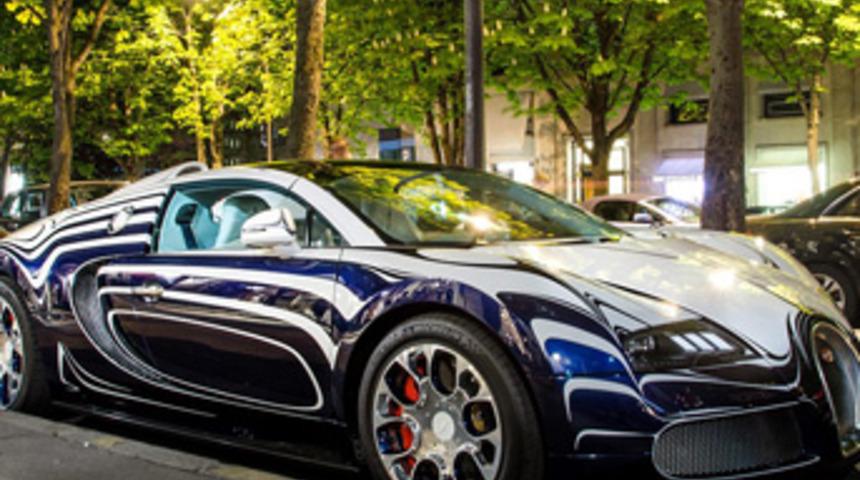 4.6 milyon lirayı sokağa park etti!