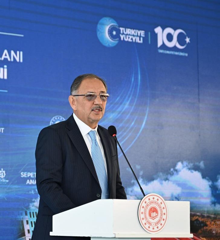 Bakan Özhaseki o ifadeyi duyunca çok sinirlendi! "Yeter midem bulanıyor" diyerek isyan etti: Onu yapanın Allah cezasını versin G5