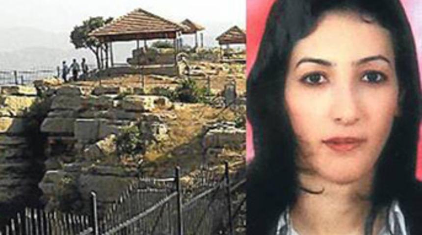 'Esin öğretmen uçurumdan itildi'