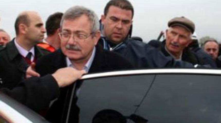 'Hangi yüzle buraya geldin'