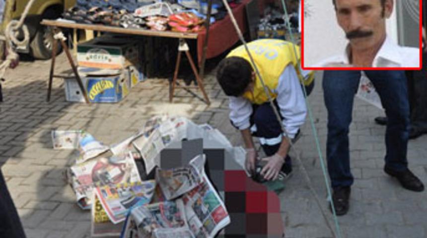 Pazarda dehşet sa&ccedil;tı: 1 &ouml;l&uuml;