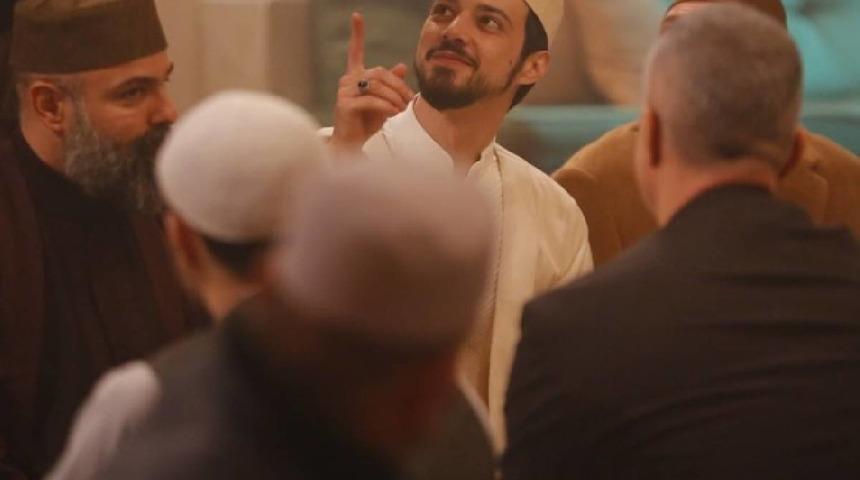 Kızıl Goncalar dizisinde yeni karakter! Cüneyd'in babası geliyor: "Sakal uzatacağı için..."