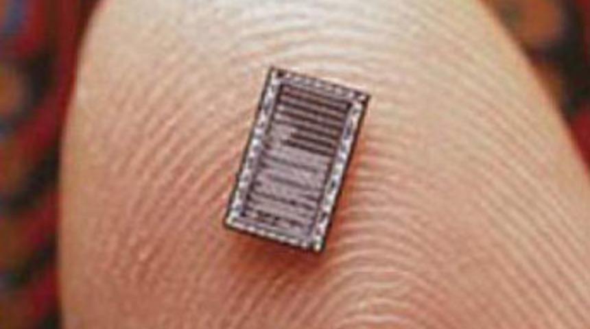 &Ccedil;ocukları &ccedil;iplerle takip ediyorlar!