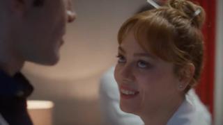 Bahar dizisindeki Ne oldu cerrahım repliği doğaçlama çıktı! Oyuncular kahkahaya boğuldu