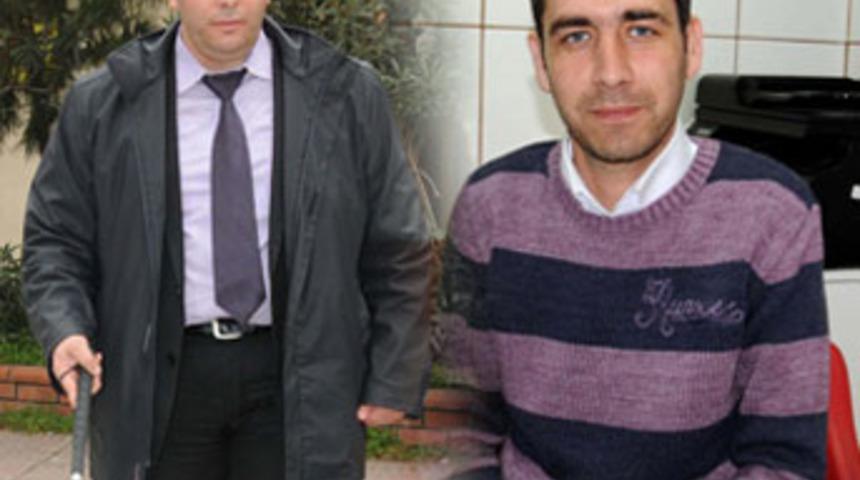 G&ouml;rme engellinin g&ouml;z&uuml;ne biber gazı sıktı!