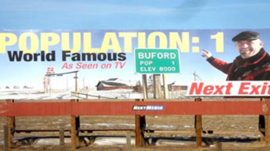 ABD'nin en k&uuml;&ccedil;&uuml;k kasabası satıldı!