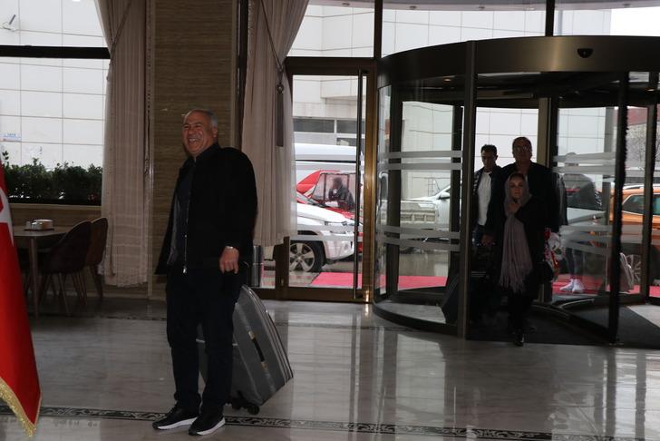 Valizini kapan Türkiye'ye koştu! Akın akın geliyorlar: 5 Nisan'a kadar sürecek G4