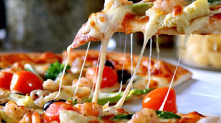 Pizza ve hamburger artık serbest!