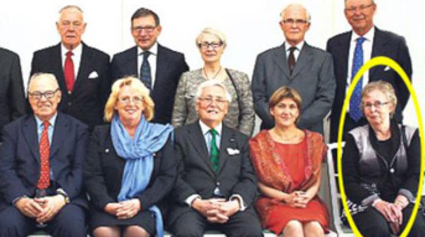 Hi&ccedil;biri &lsquo;Teyze sen kimsin&rsquo; demedi!