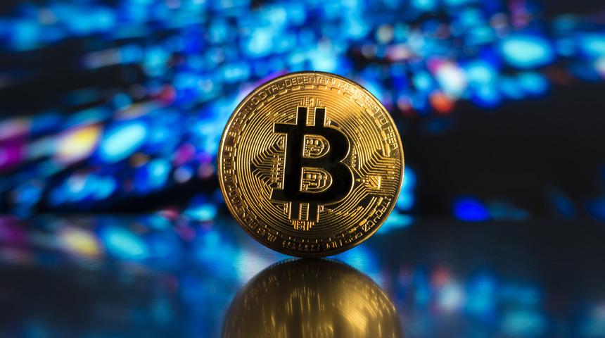 Bitcoin rekor kırmıştı: Zirve sonrası düşüş sürüyor