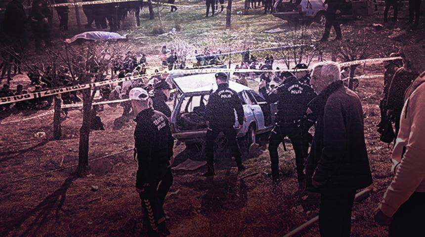 SON DAKİKA | Konya'da otomobil, otobüs durağına daldı! Ortalık savaş alanına döndü... 4 ölü, 5 yaralı