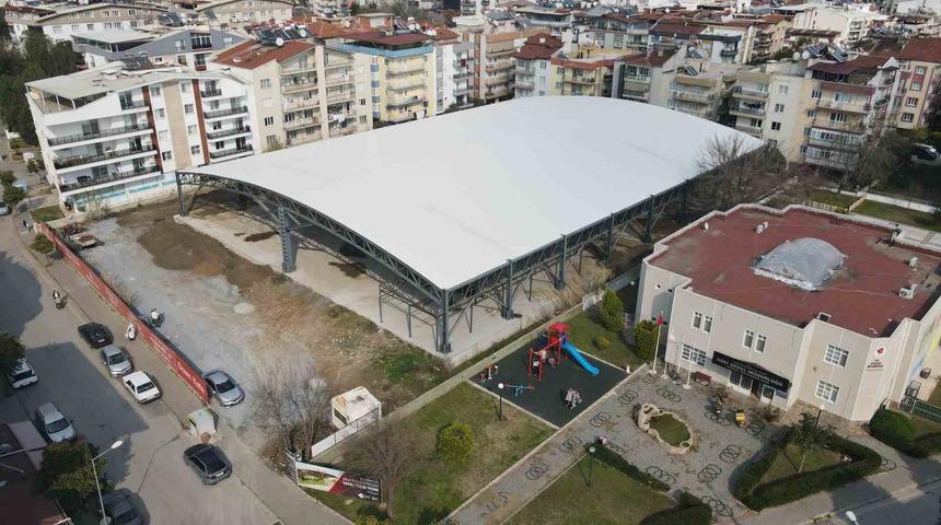 Efeler’de Adnan Menderes Kapalı Pazar Yeri hizmete giriyor