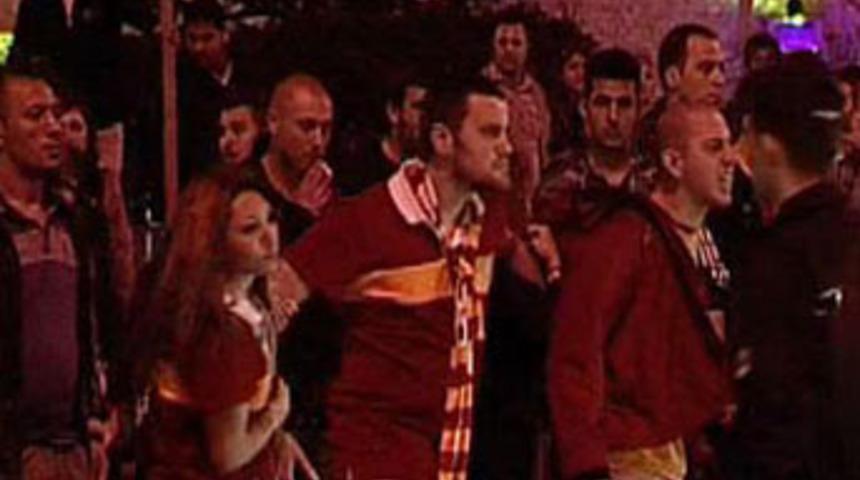 Derbi sonrası Taksim karıştı