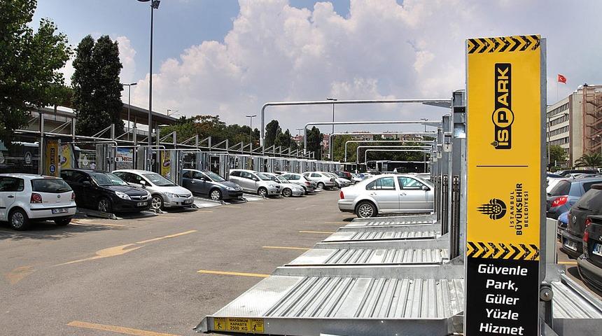 İstanbulkartı olanlar dikkat! İmamoğlu duyurdu, otoparklara yüzde 50 indirim geliyor