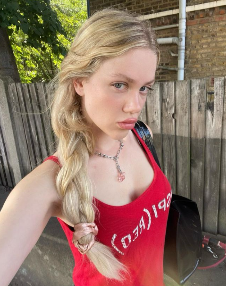 Bodrum Masalı'nın Alara'sı Serel Yereli Türkiye'yi terk edip İngiltere'ye taşınmıştı! Geri dönüyor G2