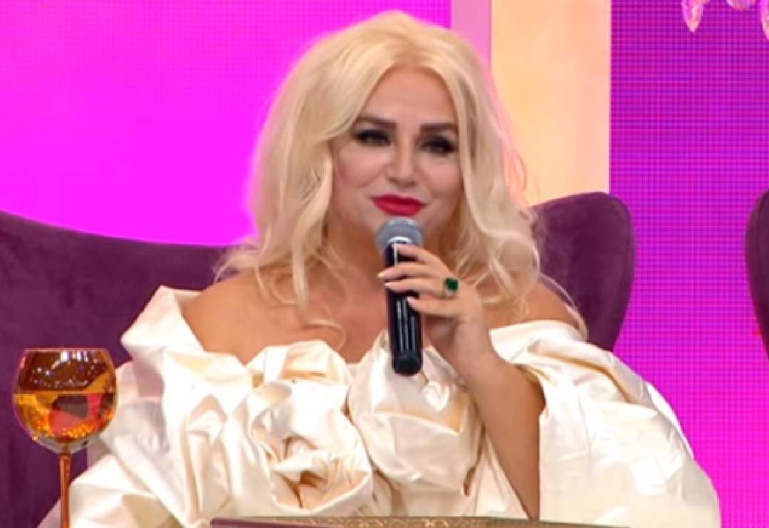 Yeşil&ccedil;am'ın sarışın g&uuml;zeli Banu Alkan kocasına yapılan yoruma dayanamadı! Bomba yanıt geldi