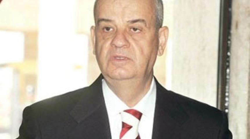 Duruşmayı terk etti