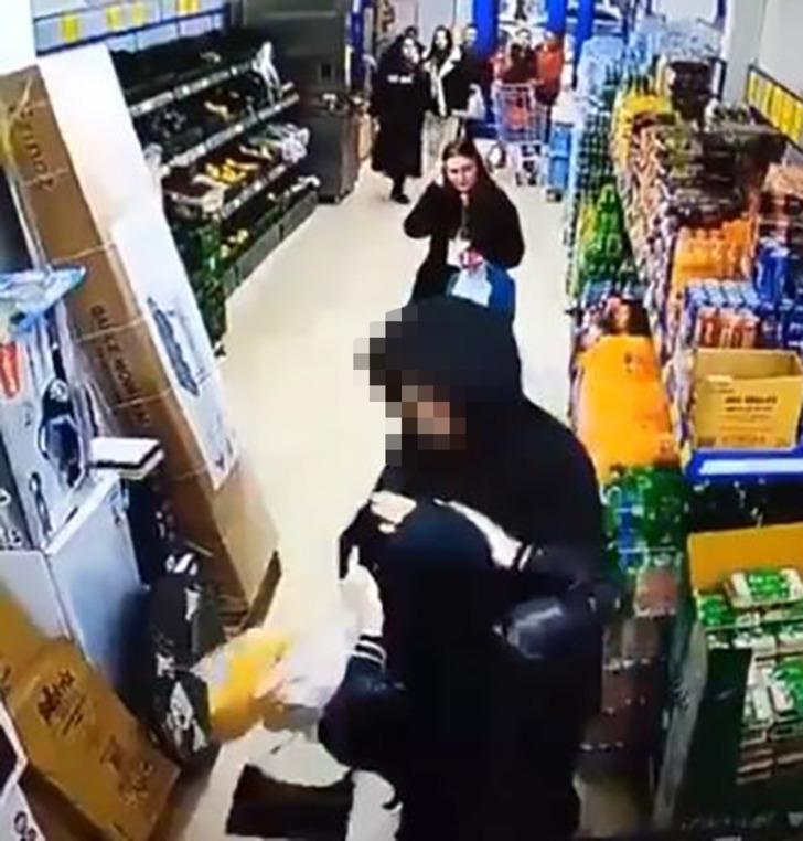 Markette kadın müşteriye iğrenç taciz! Görüntüler tepki çekti! Valilik açıklama yaptı G2