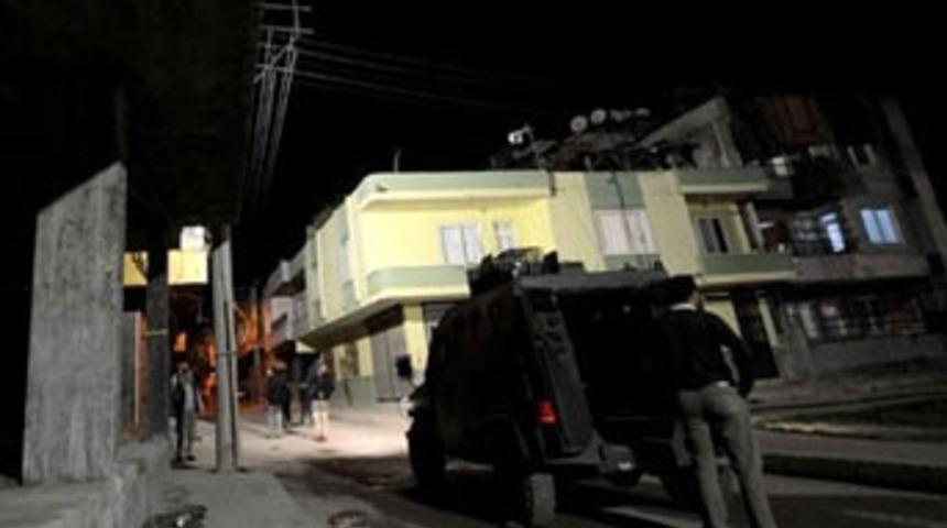 Mersin&rsquo;de polise silahlı saldırı