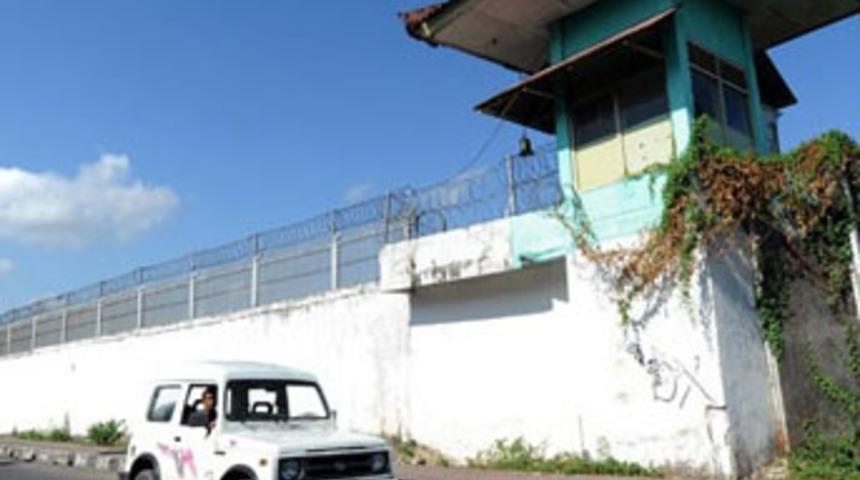 Endonezya'da 'tsunami firarı'