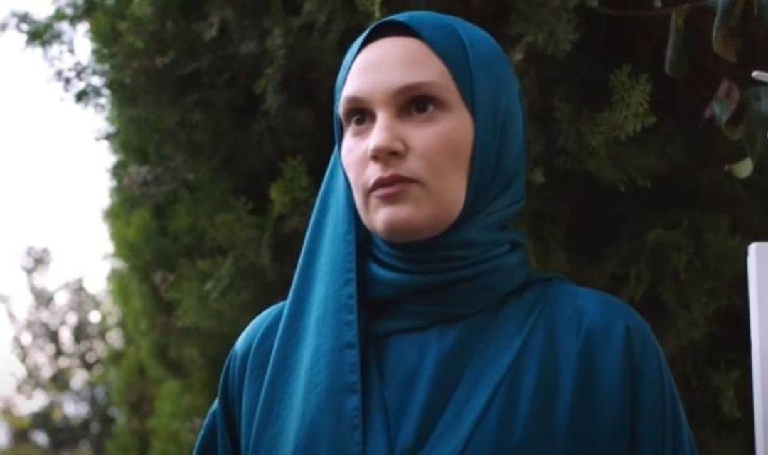 Kızılcık Şerbeti'nin Dilruba'sı Farah Zeynep Abdullah dansıyla sosyal medyayı salladı! Oryantal kıyafeti olay oldu