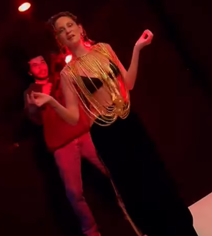 Kızılcık Şerbeti'nin Dilruba'sı Farah Zeynep Abdullah dansıyla sosyal medyayı salladı! Oryantal kıyafeti olay oldu G2