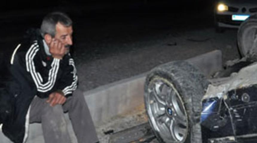 Aracın başında sızdı!